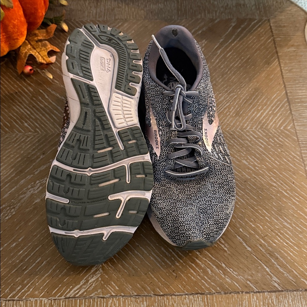 Brooks Adrenaline 21 Running Shoes - Picture 5 of 7